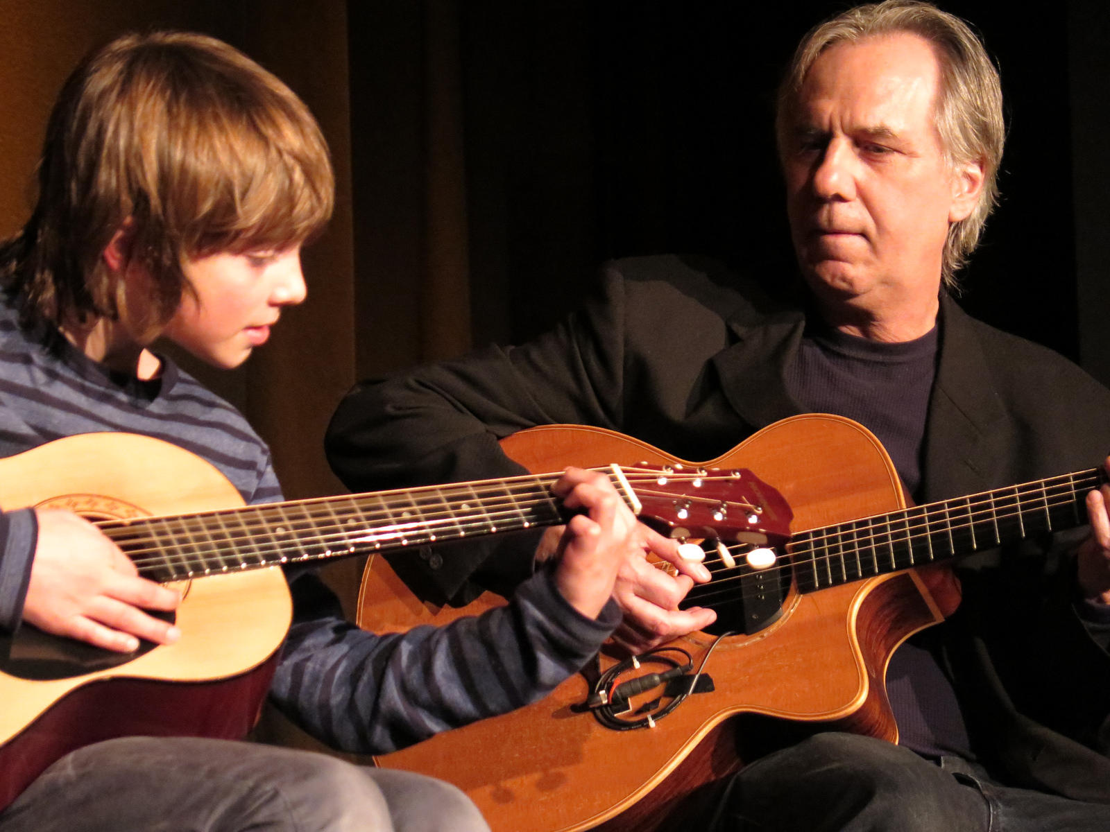 Gitarre mit einem Privatlehrer lernen