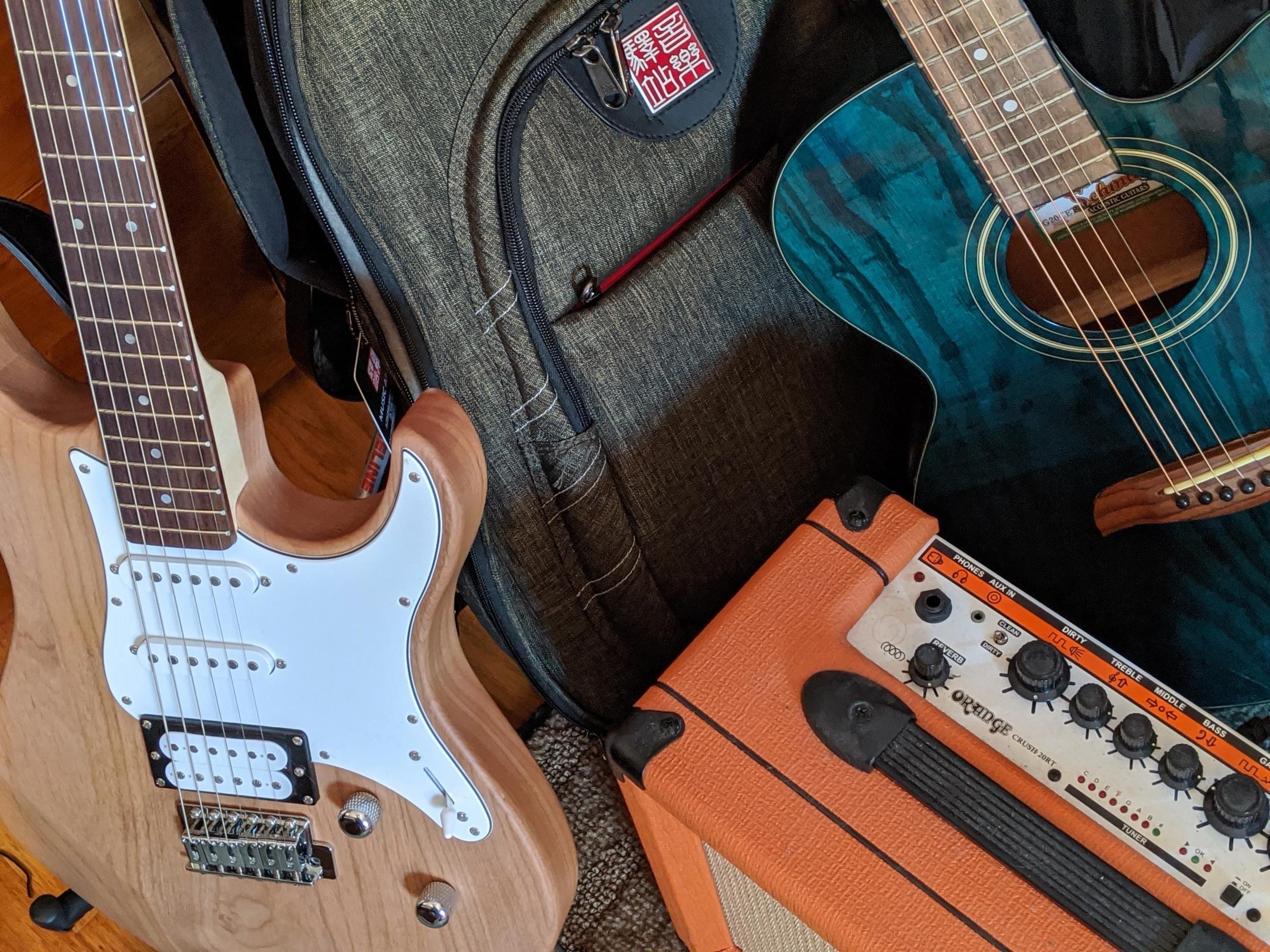 Zum E-Gitarre lernen brauchst Du natürlich auch den passenden Verstärker.