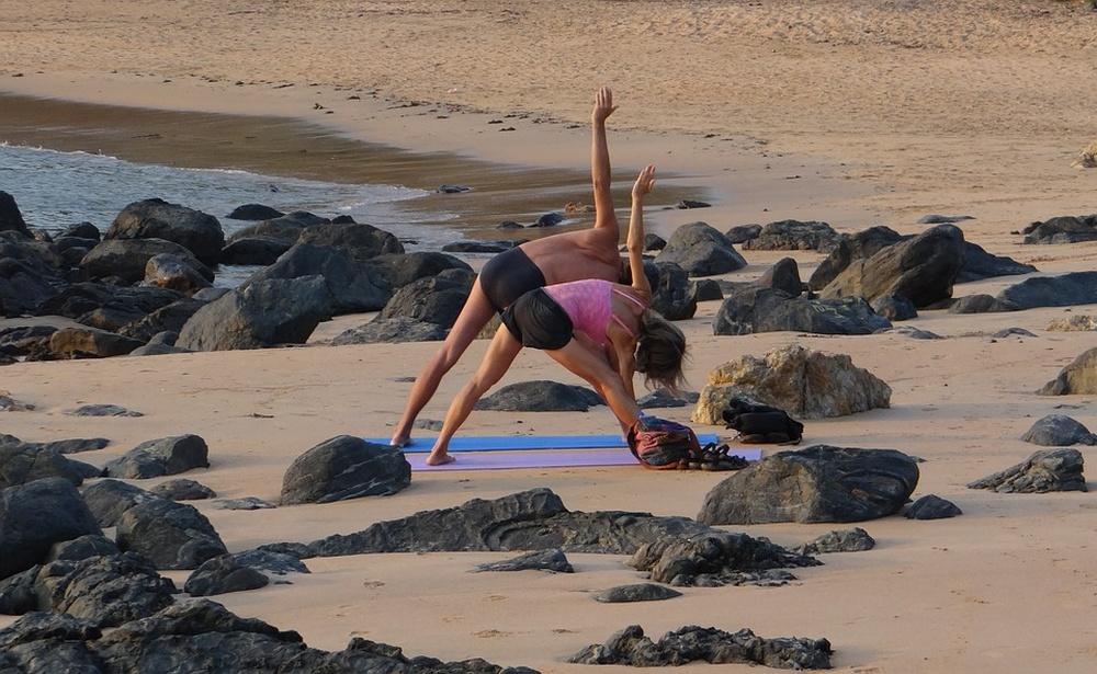 Wie wär's mit Yoga im Freien? Ein Lehrer von Superprof machts's möglich!
