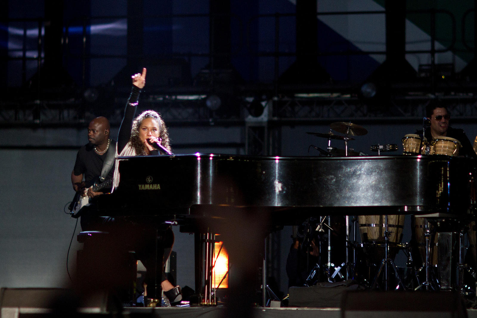 Alicia Keys ist eine großartige Sängerin und Pianistin.