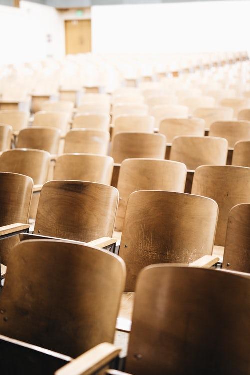 Warum brechen viele Studenten in den ersten Semestern ab?