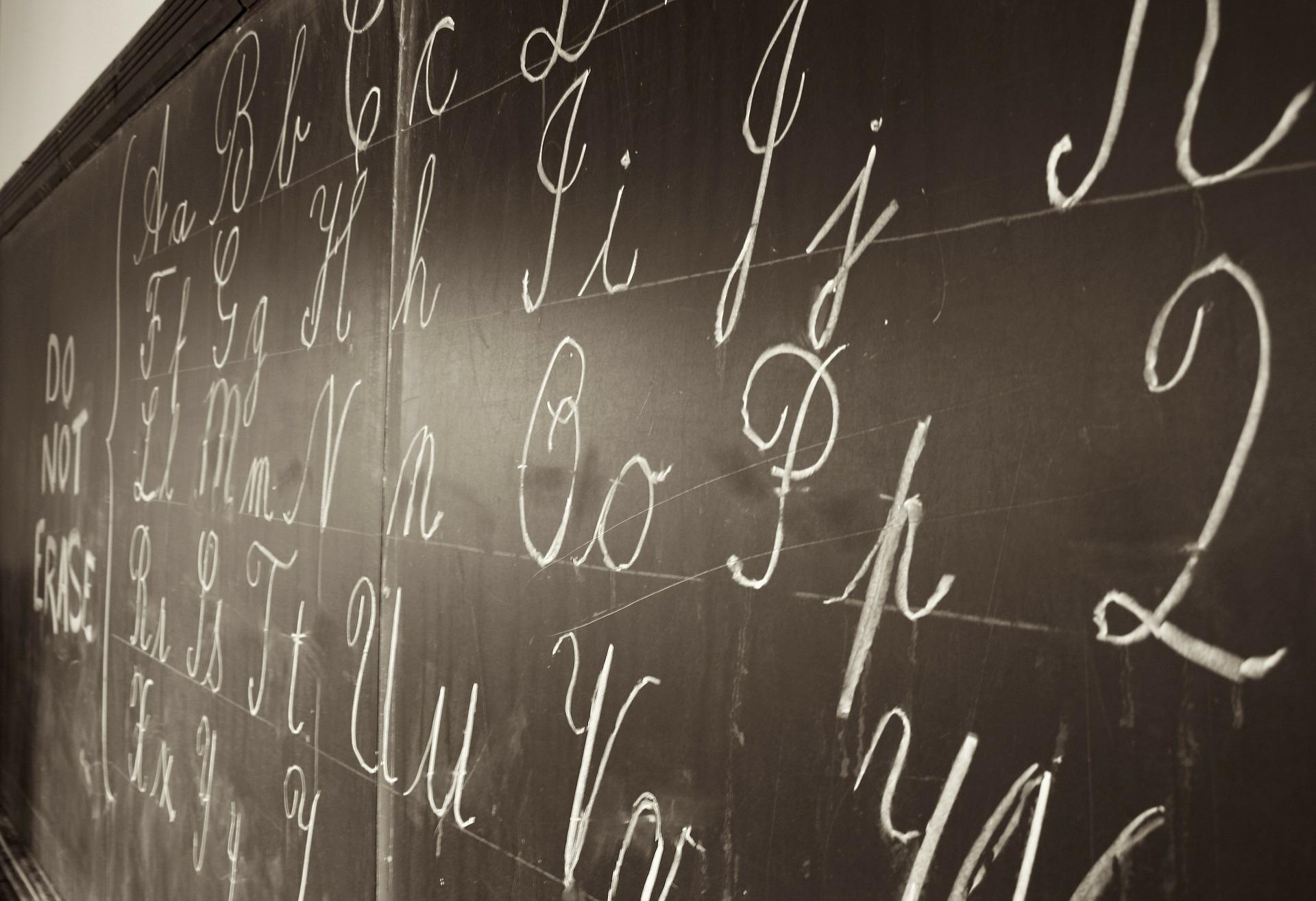 Wo liegen die Verdienstunterschiede bei Lehrern und Nachhilfelehrern?