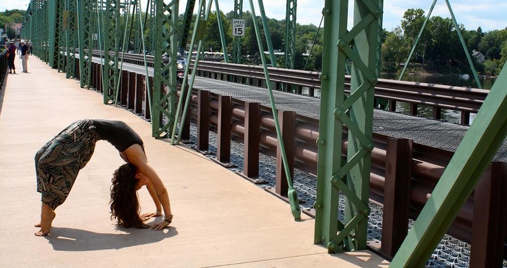 In welchem Yoga Kurs lernt man akrobatische Übungen?