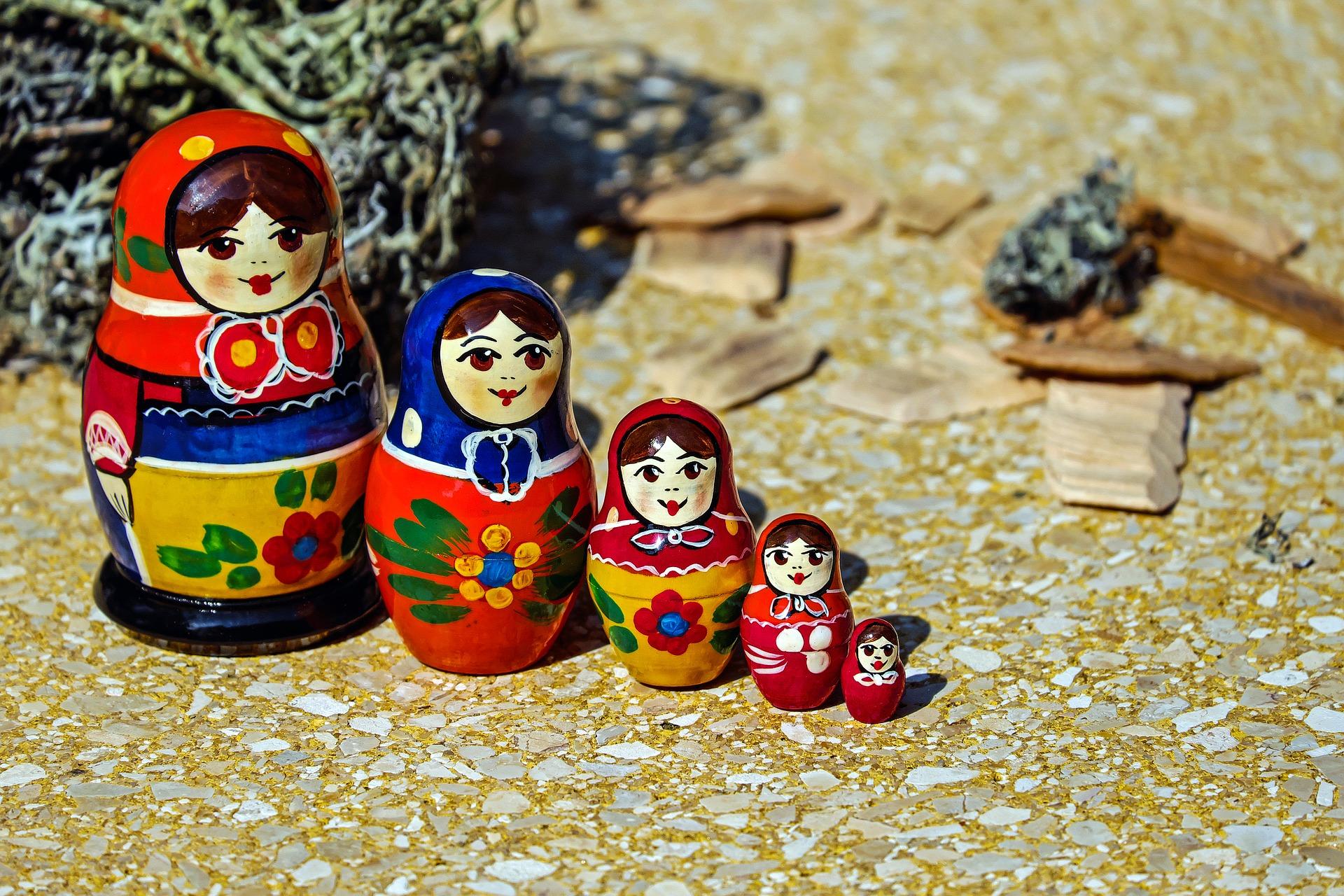 Es gibt viele Traditionen in Russland.