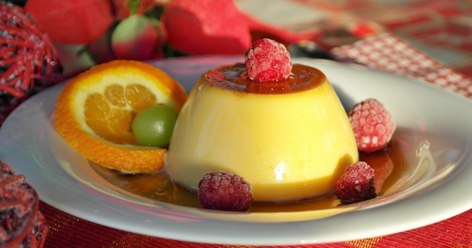 Panna Cotta findet sich auf vielen Karten italienischer Restaurants wieder.