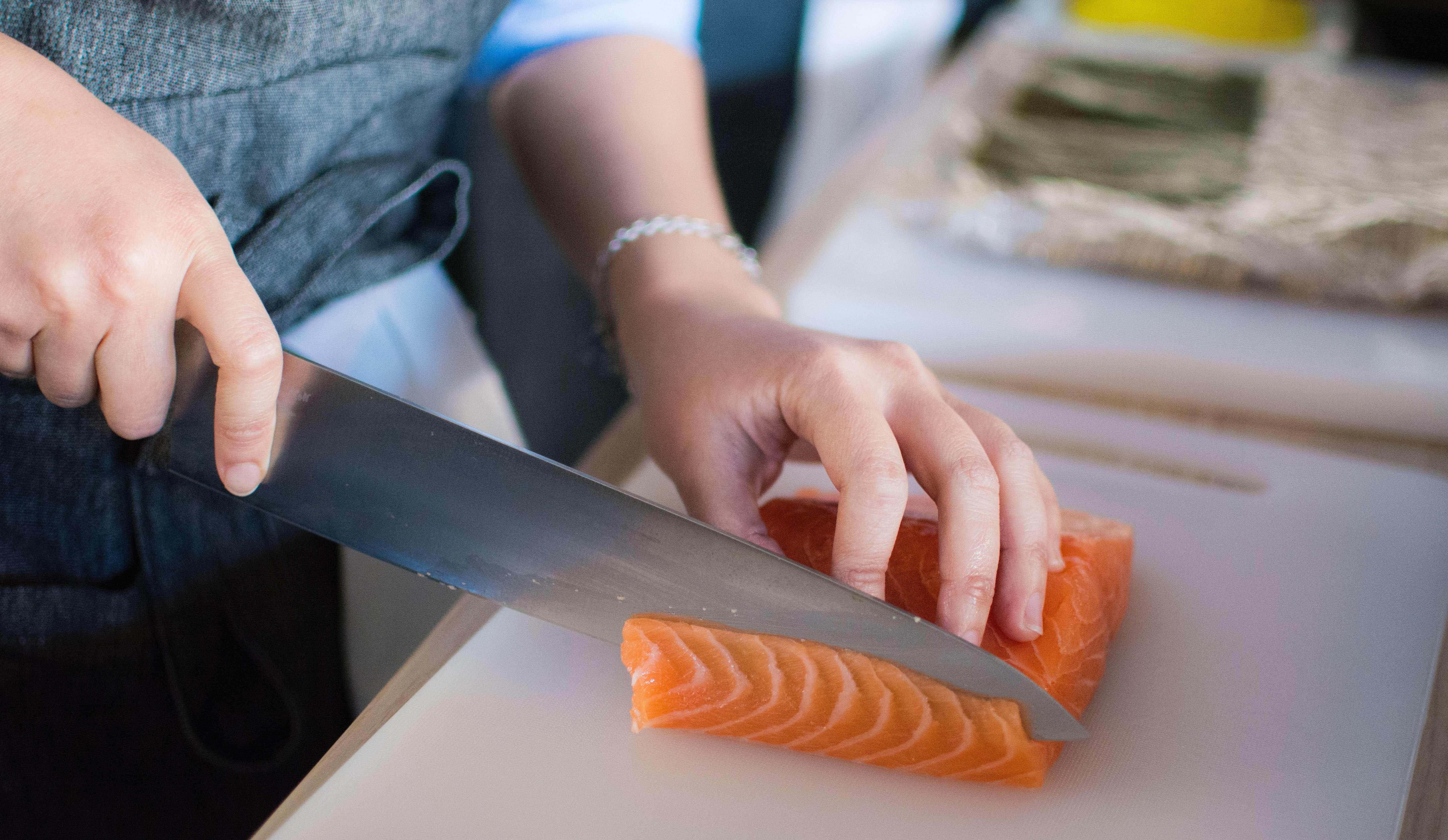 Schnupper doch einfach mal in einen Sushi Kochkurs Hamburg rein!