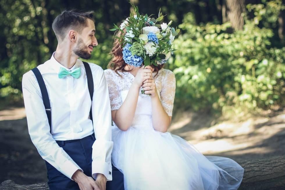 Ein glückliches Hochzeitspaar ist stets ein wundervolles Motiv in der Fotografie!