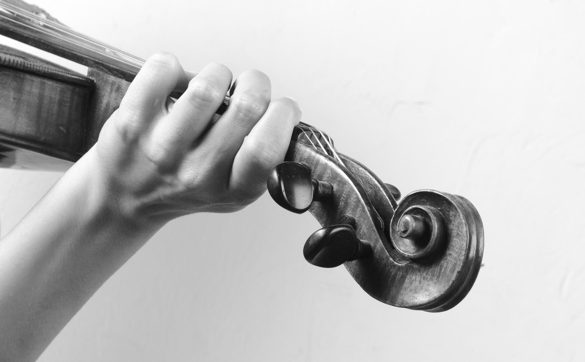 Koordination der rechten und linken Hand sind wichtig.