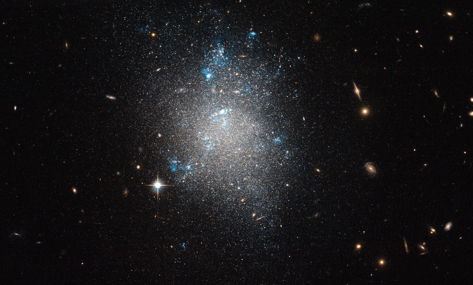 Die Stellung der Planeten beeinflussen den Lebensweg einer Person.