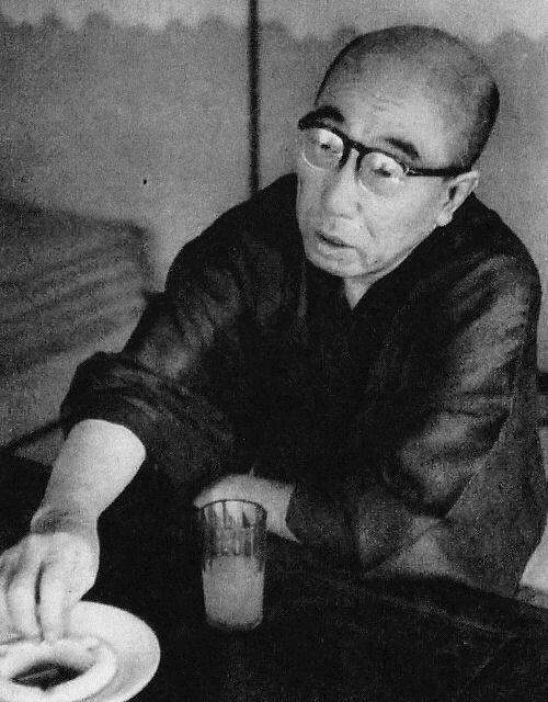 Hirai (Der echte Name von Rampo Edogawa) in 1947
