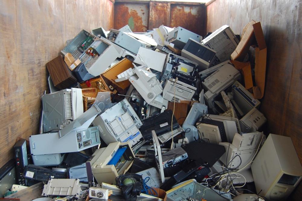Schrottreif? Von wegen! Mit einem Computer aus zweiter Hand kannst Du ein wahres Schnäppchen machen.