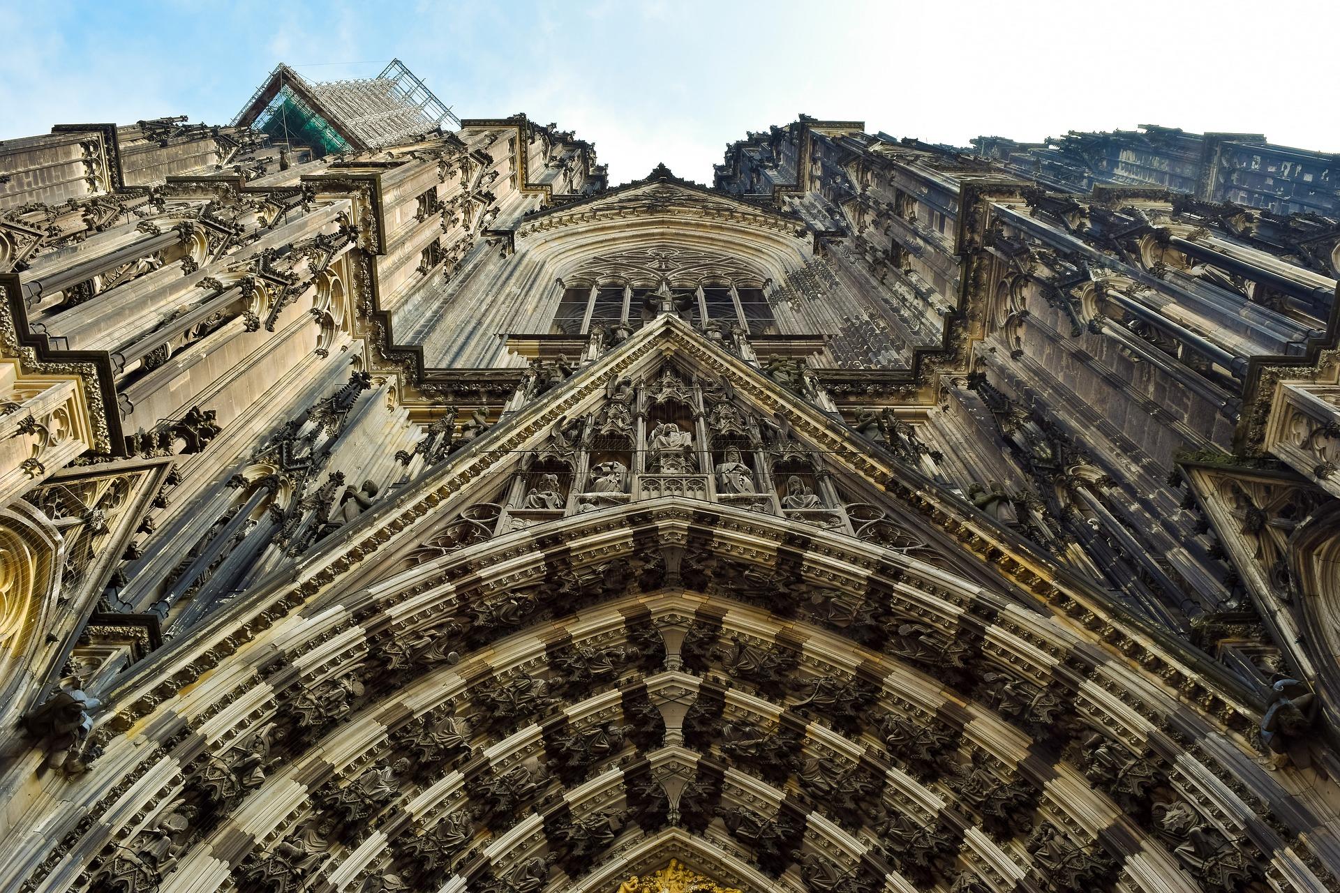 Wo finde ich Gesangsunterricht in Köln?