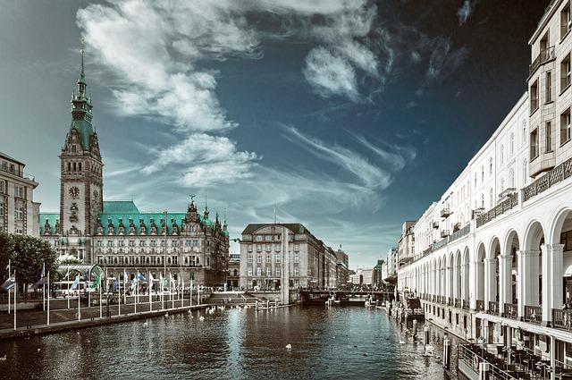 In Hamburg gibt es viele Motive für Bilder.