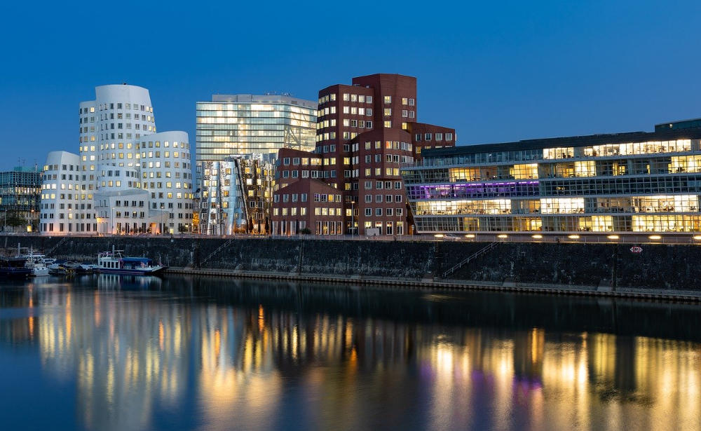 Du suchst Wirtschaftsnachhilfe in Düsseldorf?