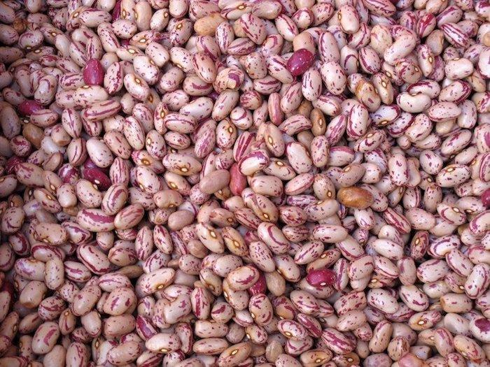 Hülsenfrüchte sind ein wichtiger Bestandteil bei der Ernährung für gesundes Haar. Sie enthalten viele Proteine, Eisen, Zink und Biotin.