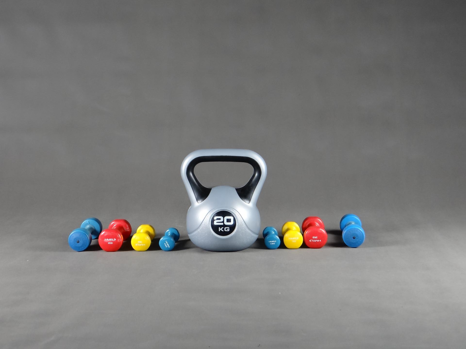 CrossFit greift oft auf Kugelhanteln zurück.