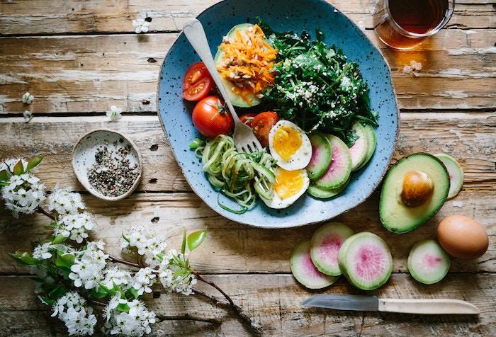 Ernährungsberater arbeiten sowohl im öffentlichen als auch im privaten Sektor. Das Ernährungsberater Gehalt hängt vom jeweiligen Tätigkeitsfeld ab.