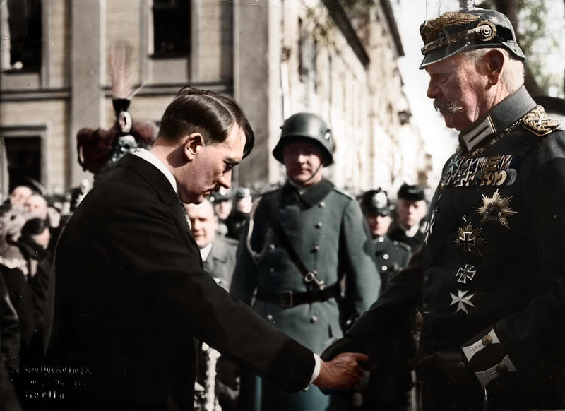 Hitler und Hindenburg | Quelle: Visualhunt