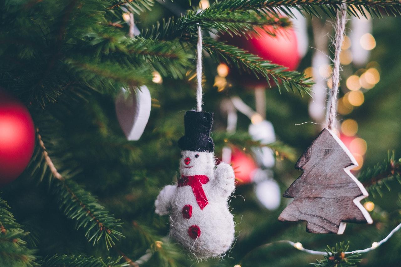 Wir stellen englische Weihnachtslieder mit Text vor