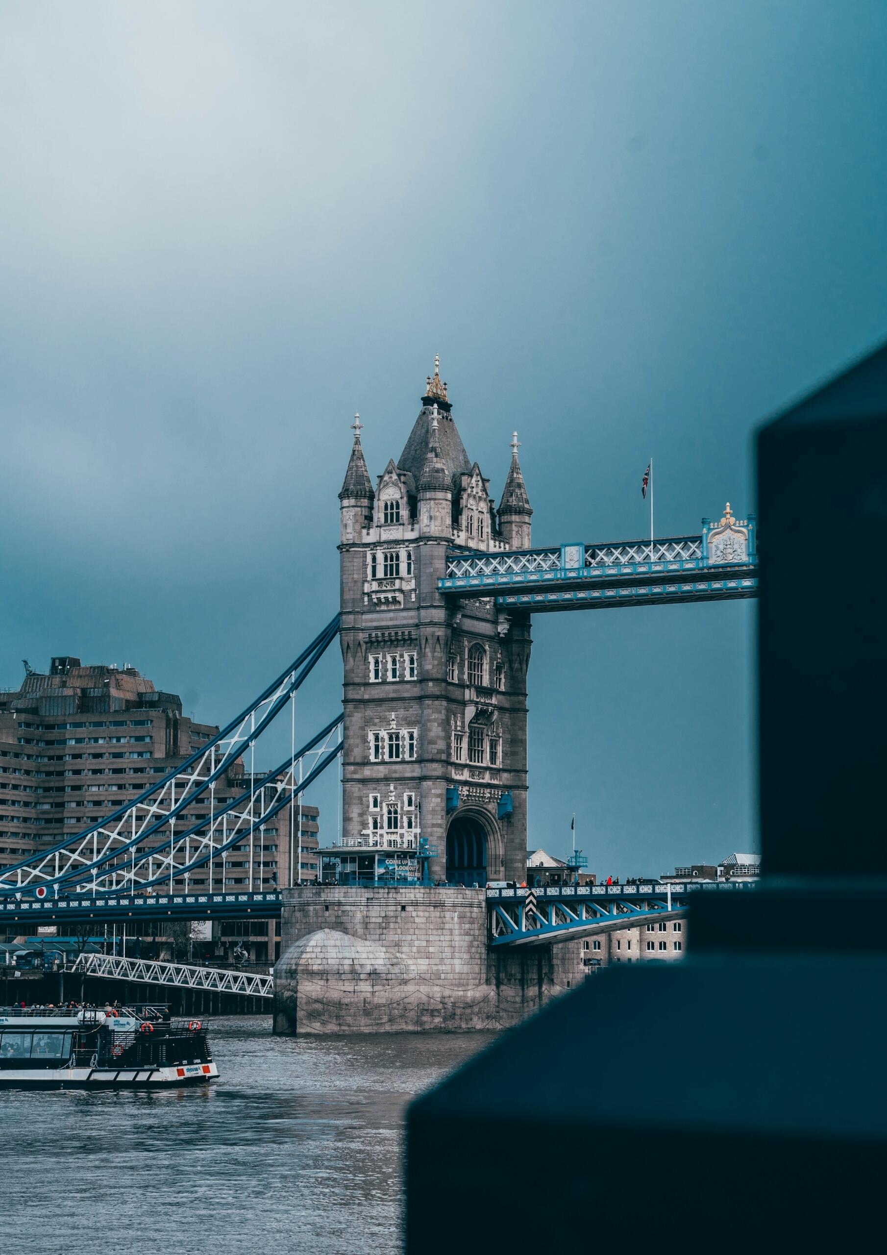 Die Tower-Bridge in London.