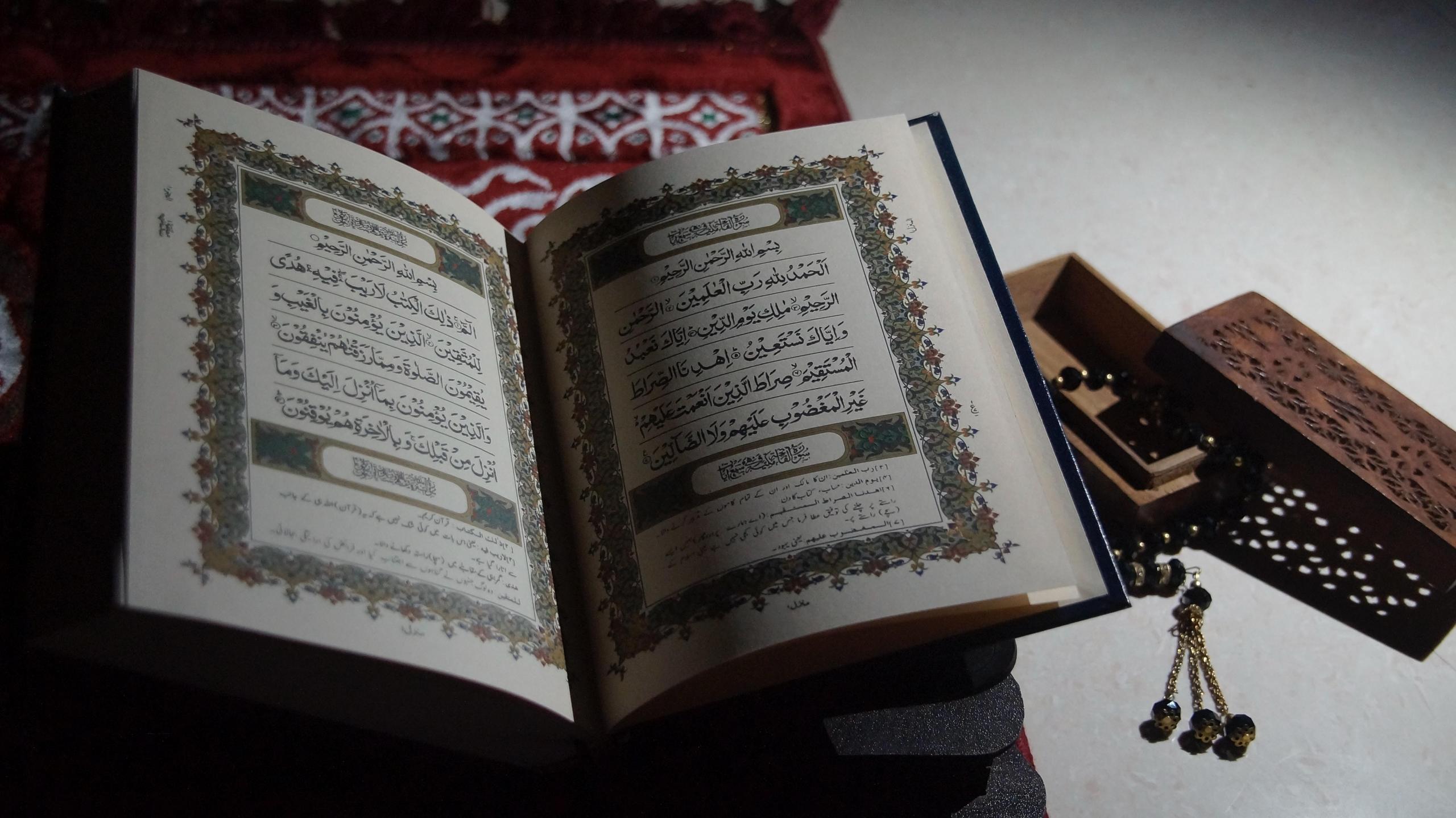 Die arabische Schrift zu beherrschen ist sehr sinnvoll.