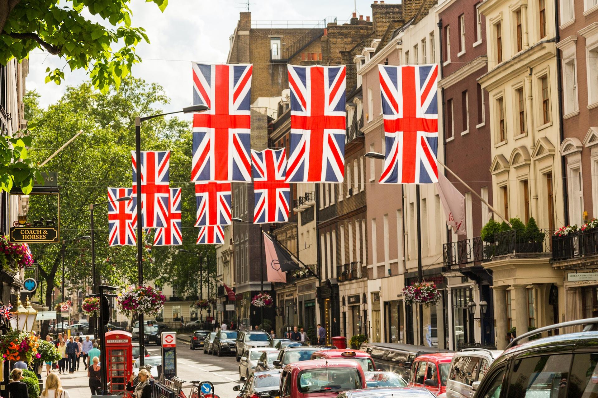 Flagge Großbritannien in Straße.