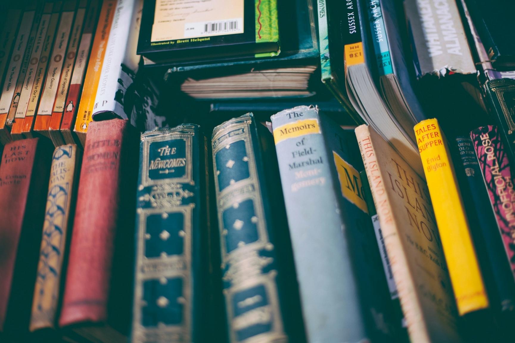 Literatur Der Ddr Merkmale Nachkriegsliteratur der DDR und BRD: Merkmale & Autoren