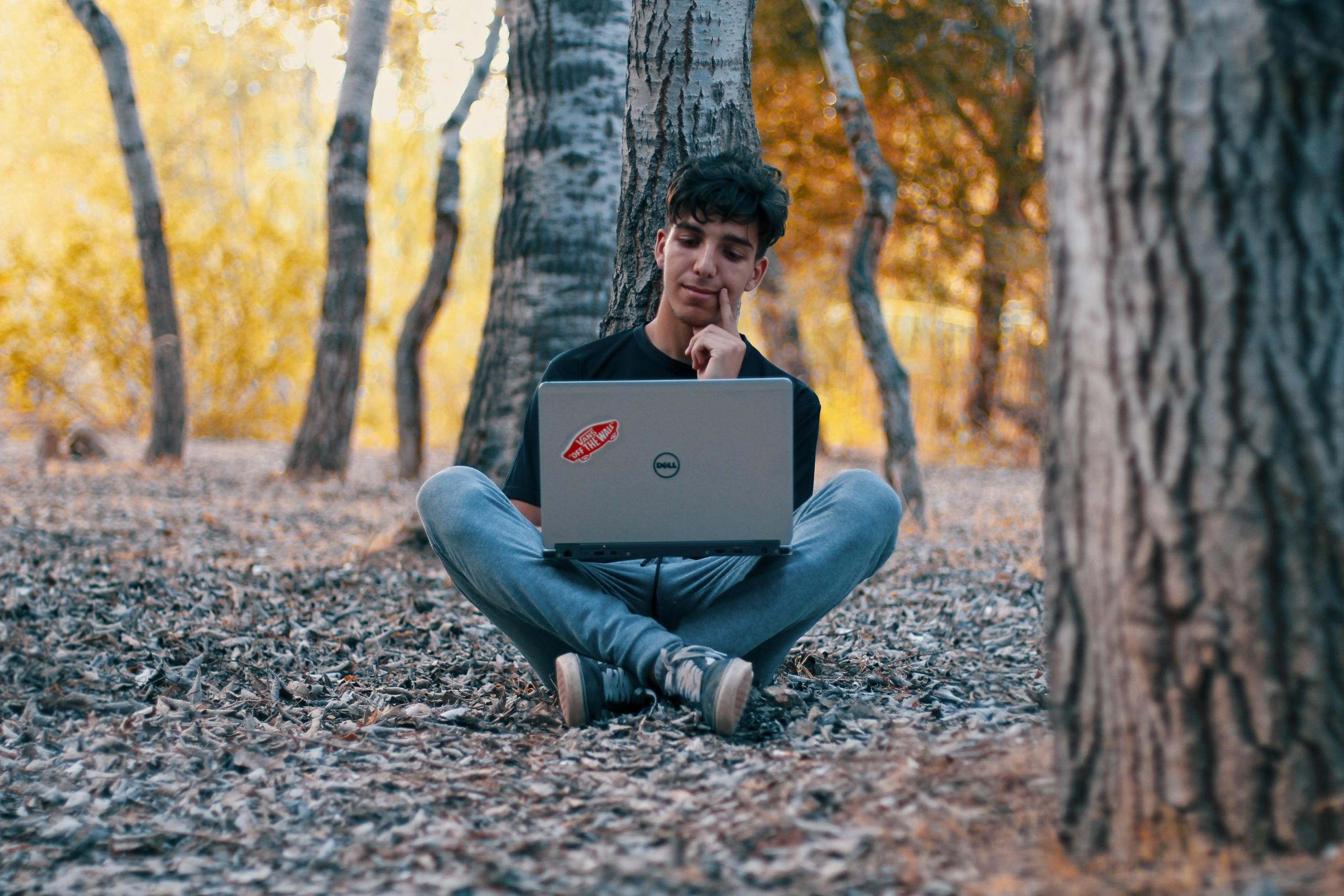 Heutzutage ist es immer wichtiger, sich mit dem Computer auszukennen.