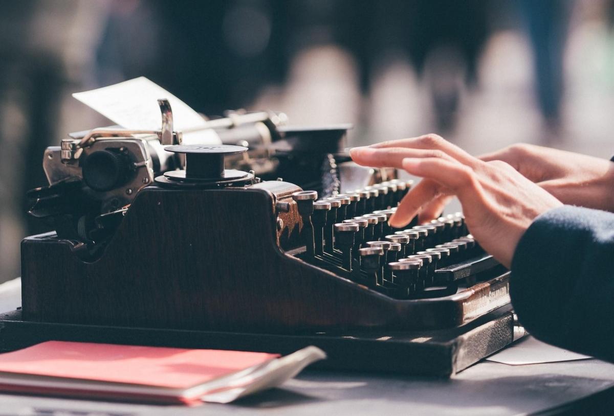 Postmoderne Literatur & Merkmale