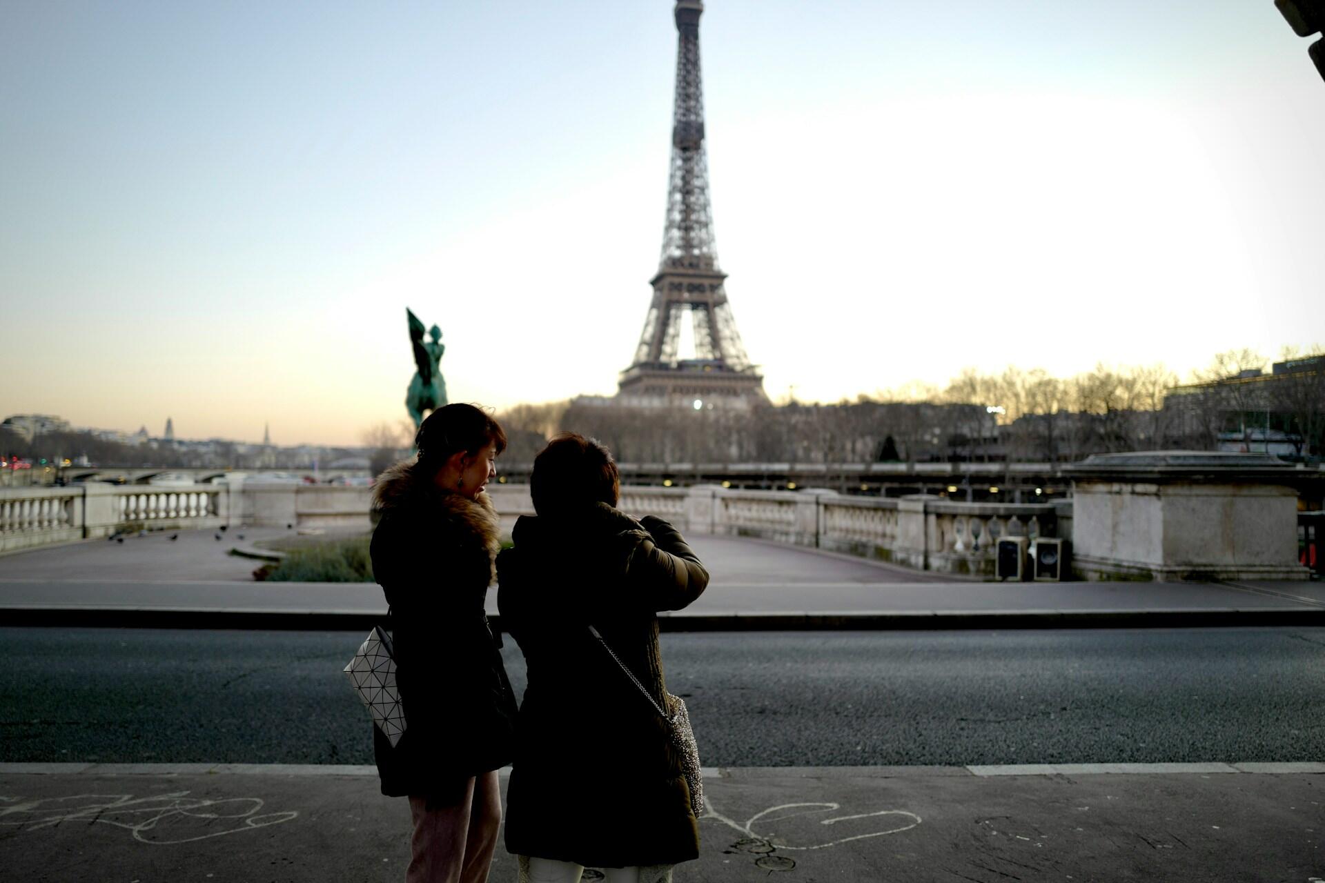 Touristen in Paris