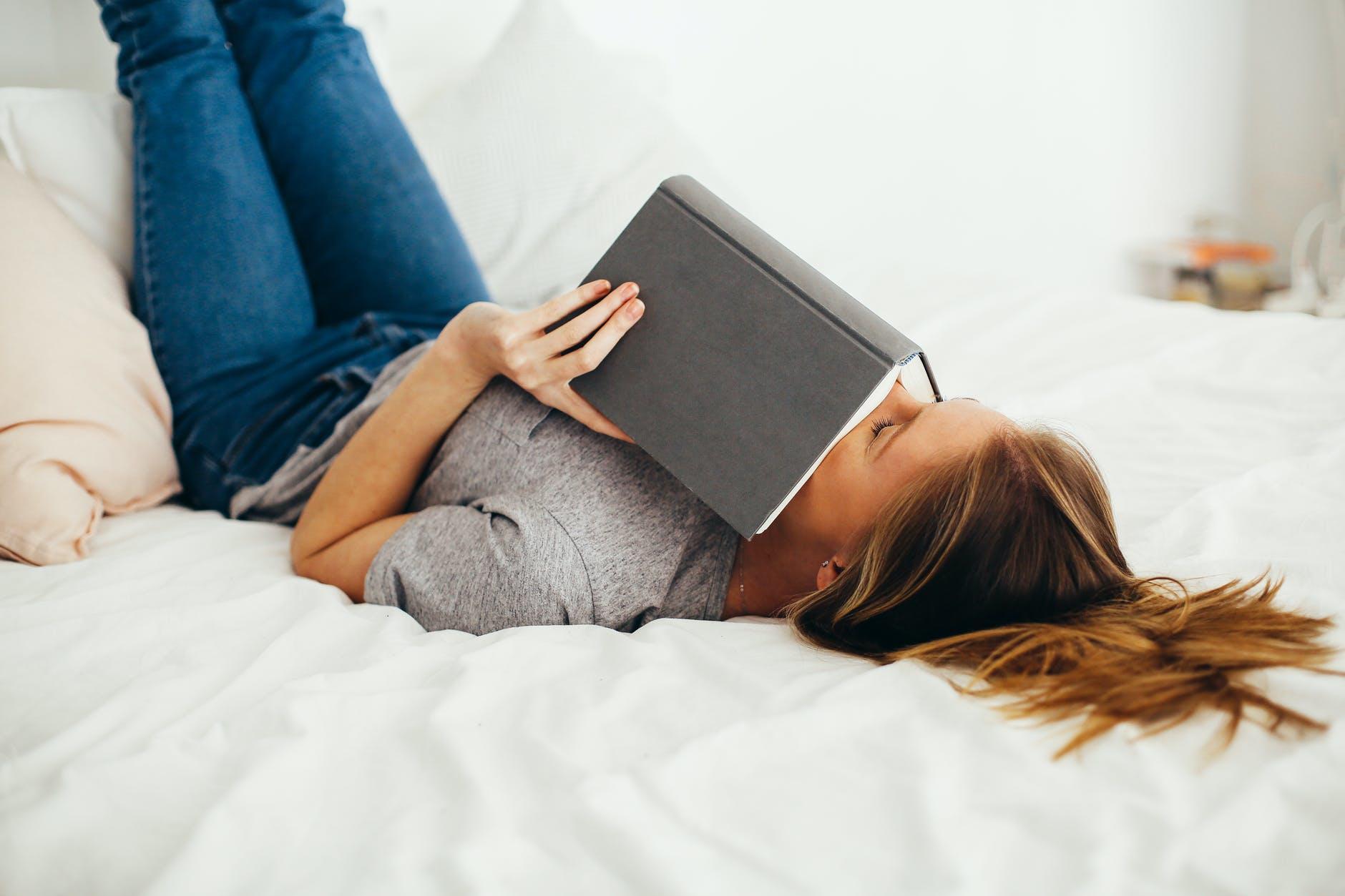 Flüssig Lesen mit LRS ist eine große Herausforderung. 