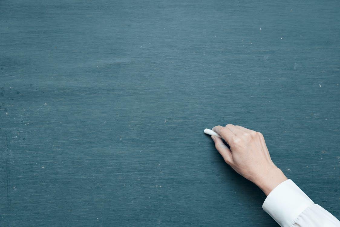 LRS oder Legasthenie zu diagnostizieren ist der erste Schritt hin zu besseren Lese- und Schreibfähigkeiten.