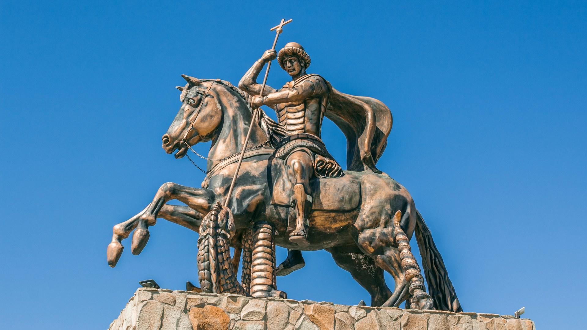 Römischer Equester als Statue