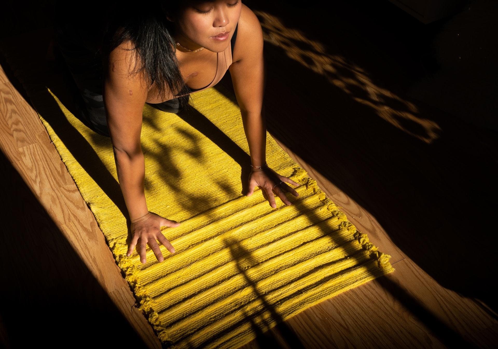 Welche Yoga Übung hilft gegen Arthrose?