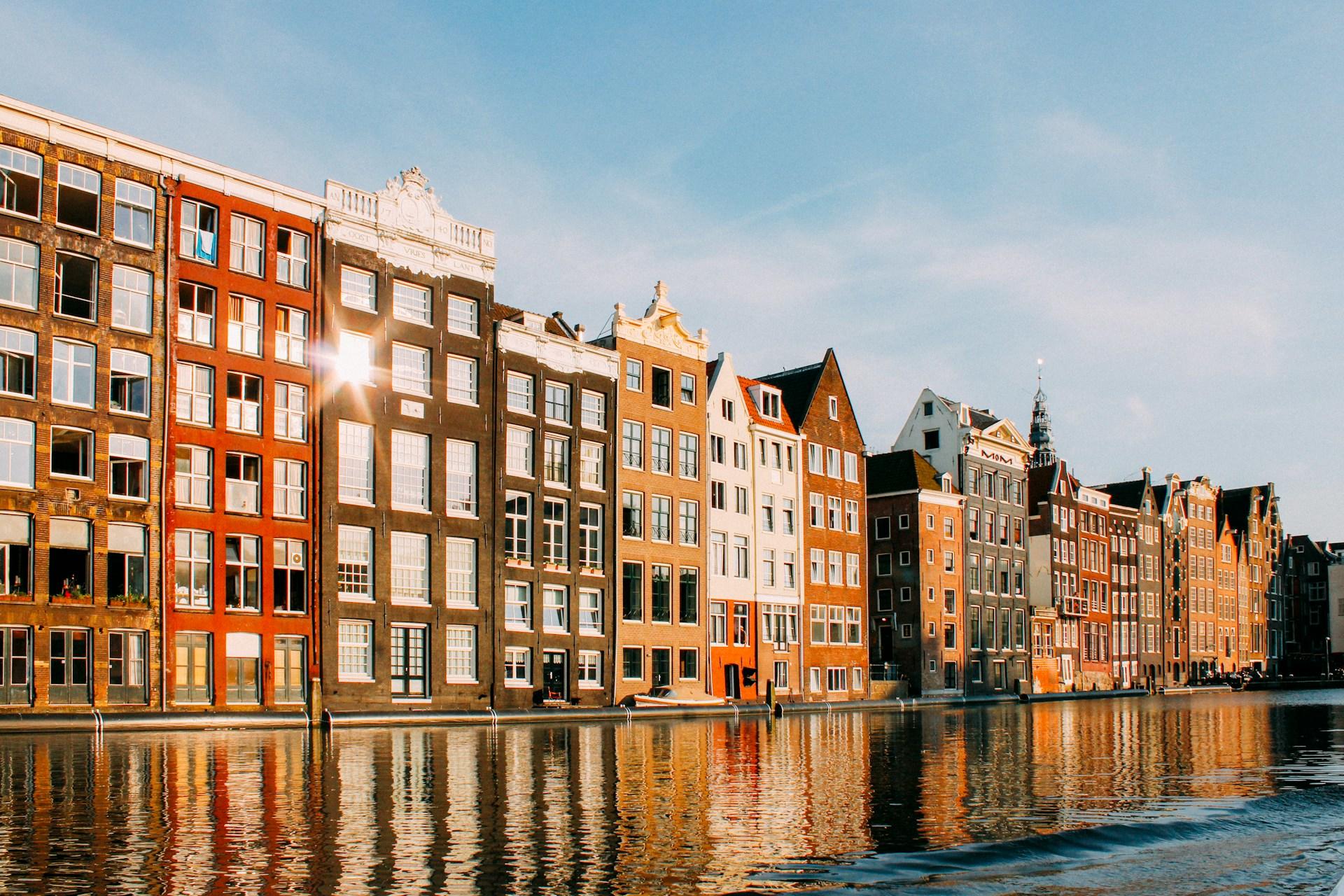 Häuserfront in Amsterdam