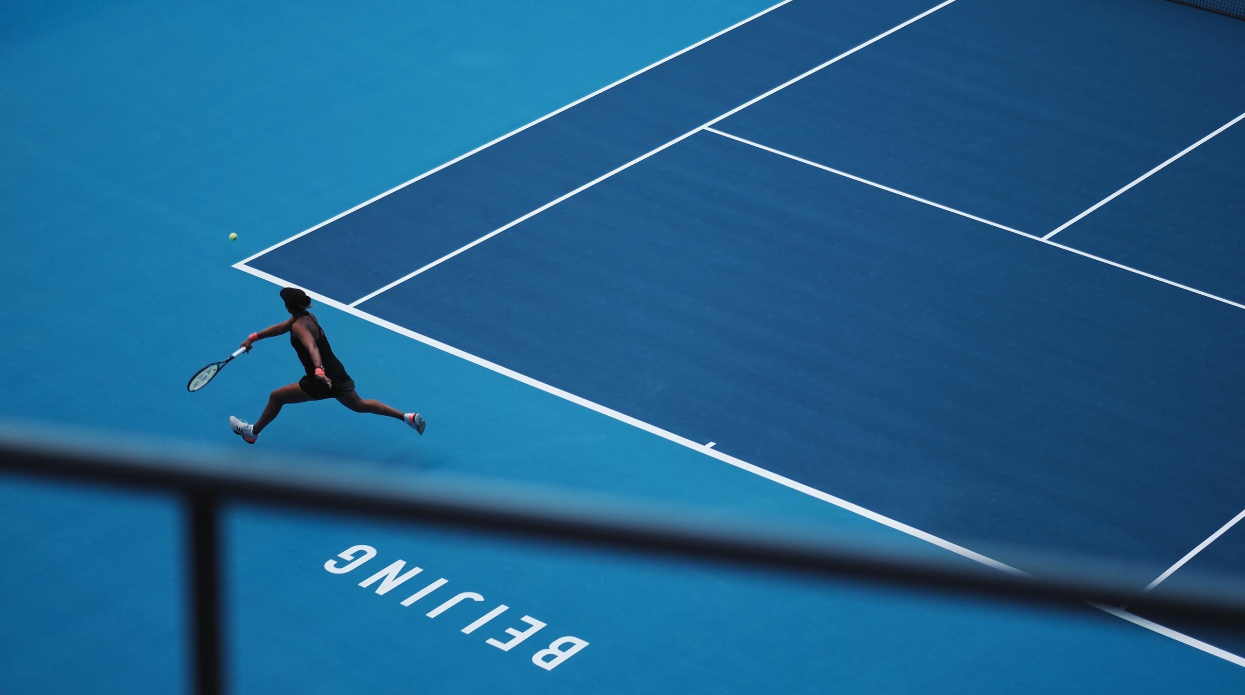 Ihr trainiert beim Tennis nicht nur Eure Kraft, sondern auch die Fitness.