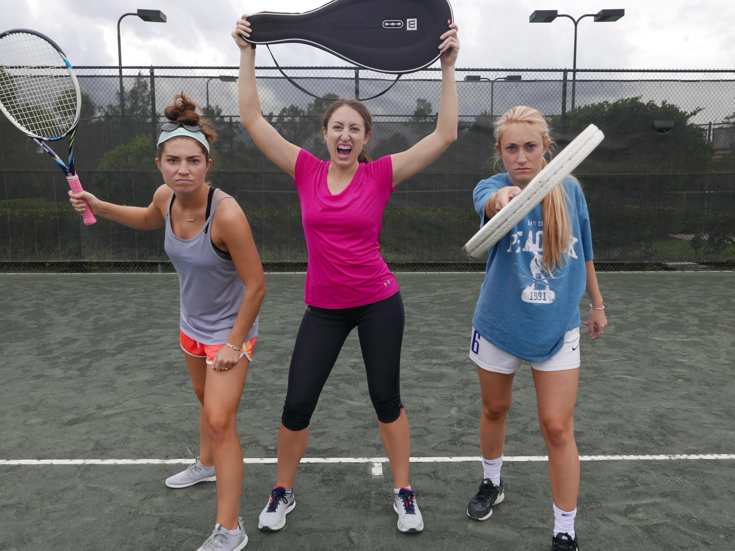 Tennis spielen lernen lohnt sich auch aus mentalen Gründen.