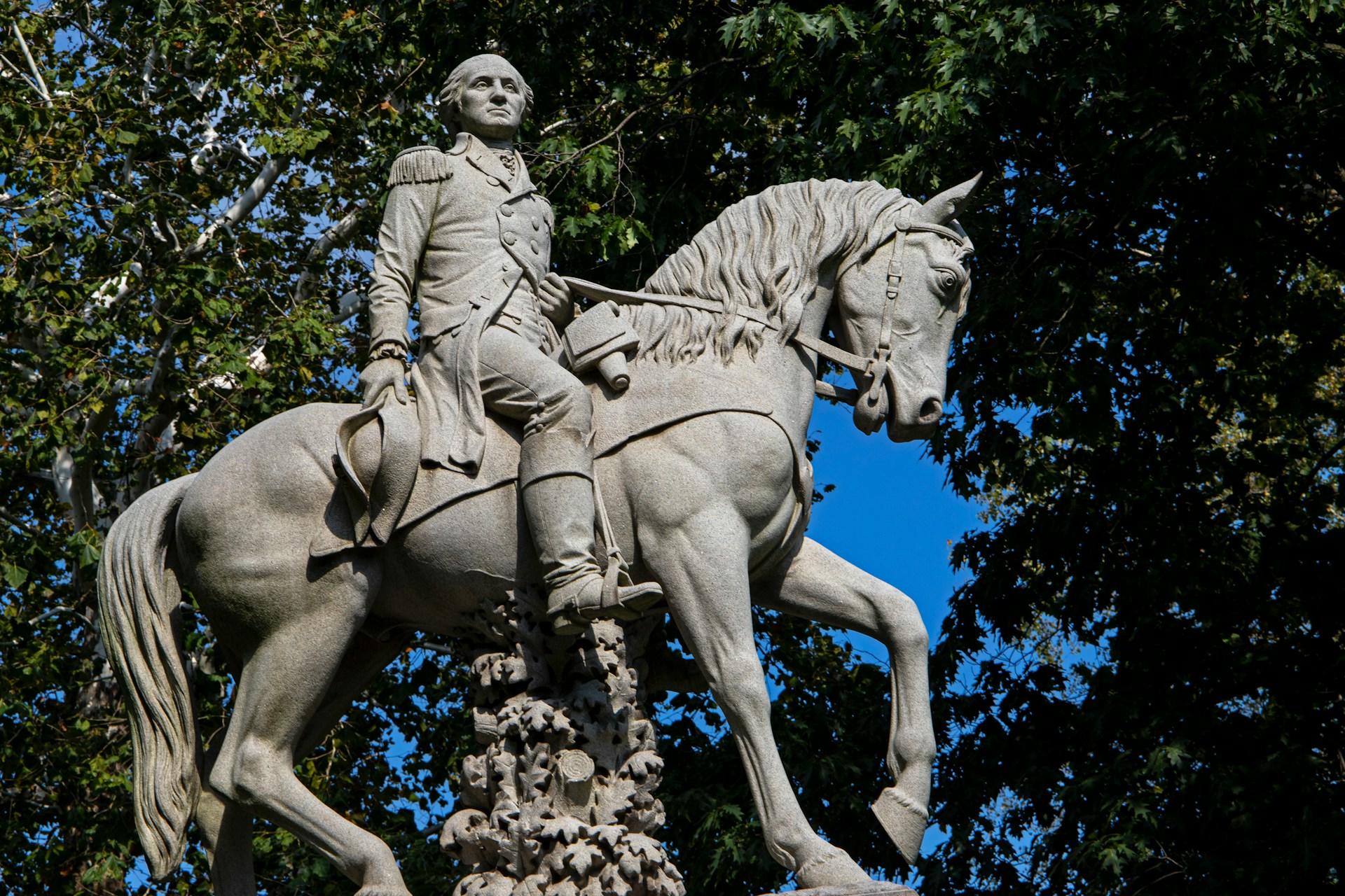 Statue von George Washington auf einem Pferd