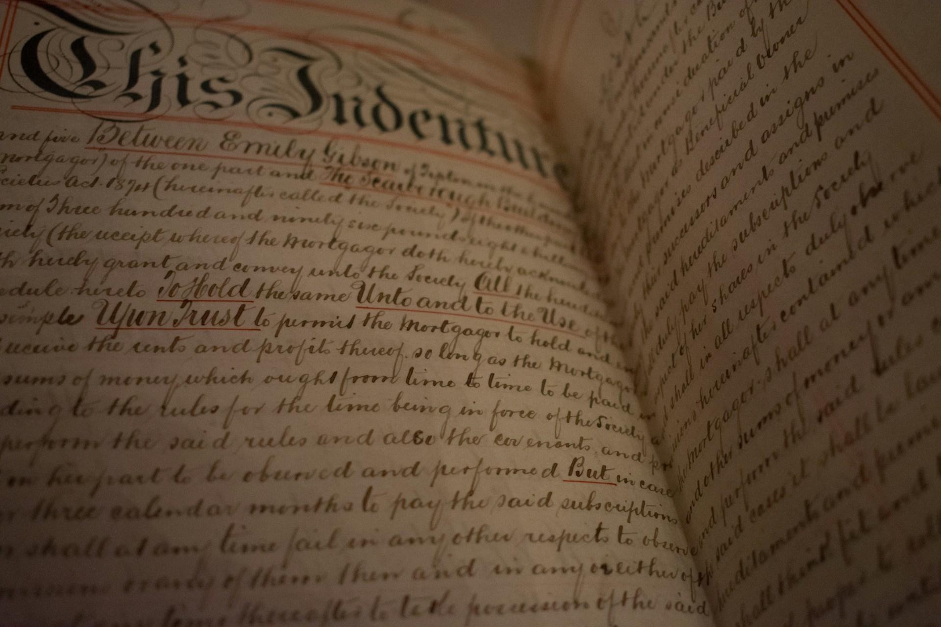 Buch mit alter Schrift.