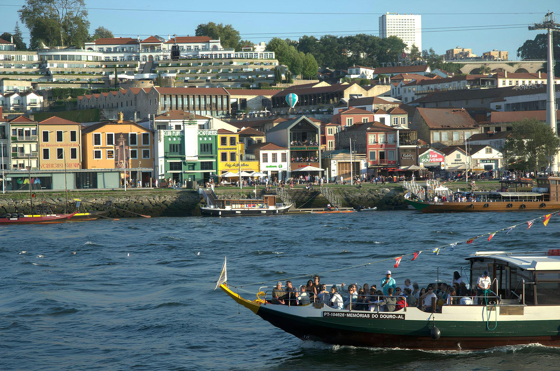 Ribeira in der Altstadt von Porto