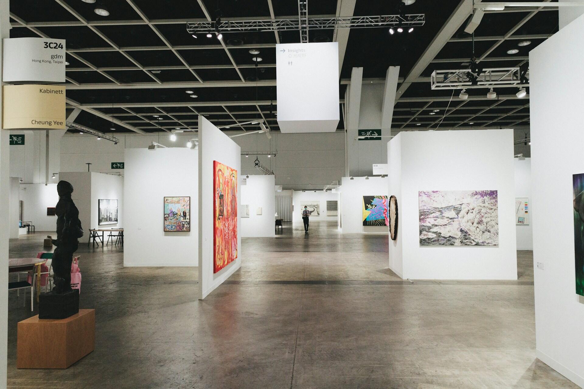 Eine Kunstmesse.