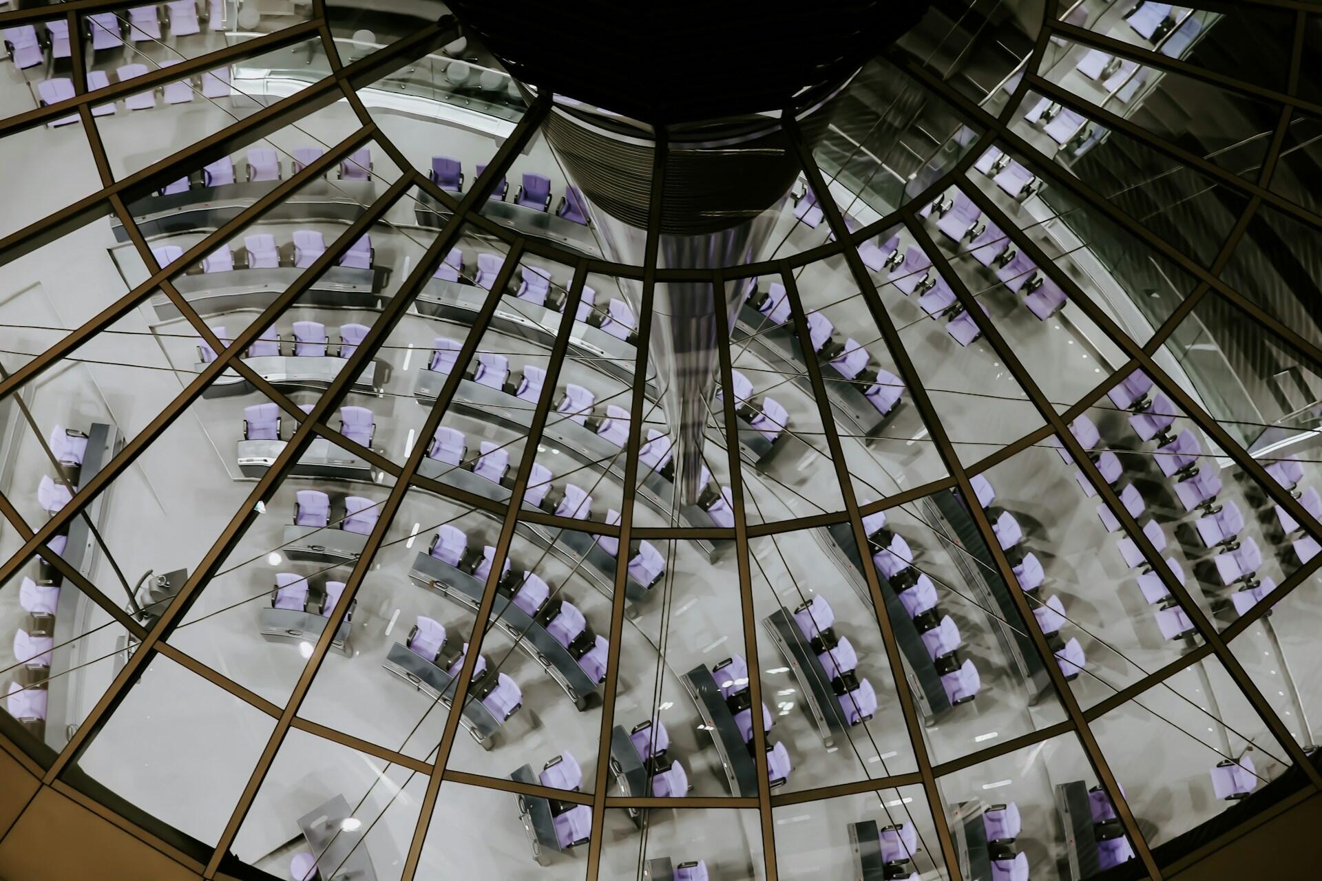Ein Blick in den Bundestag in Berlin