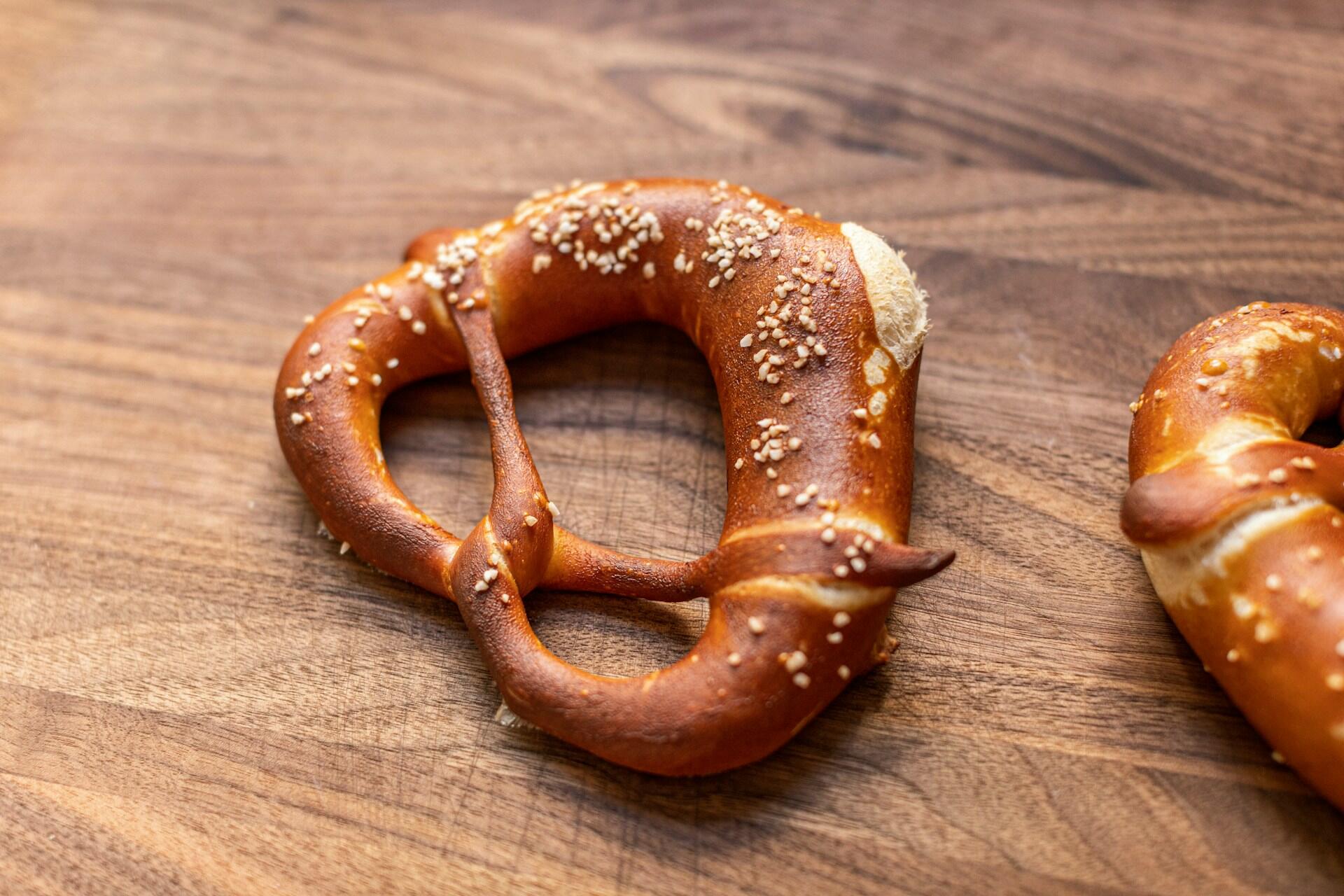 Ein Laugenbrezel.
