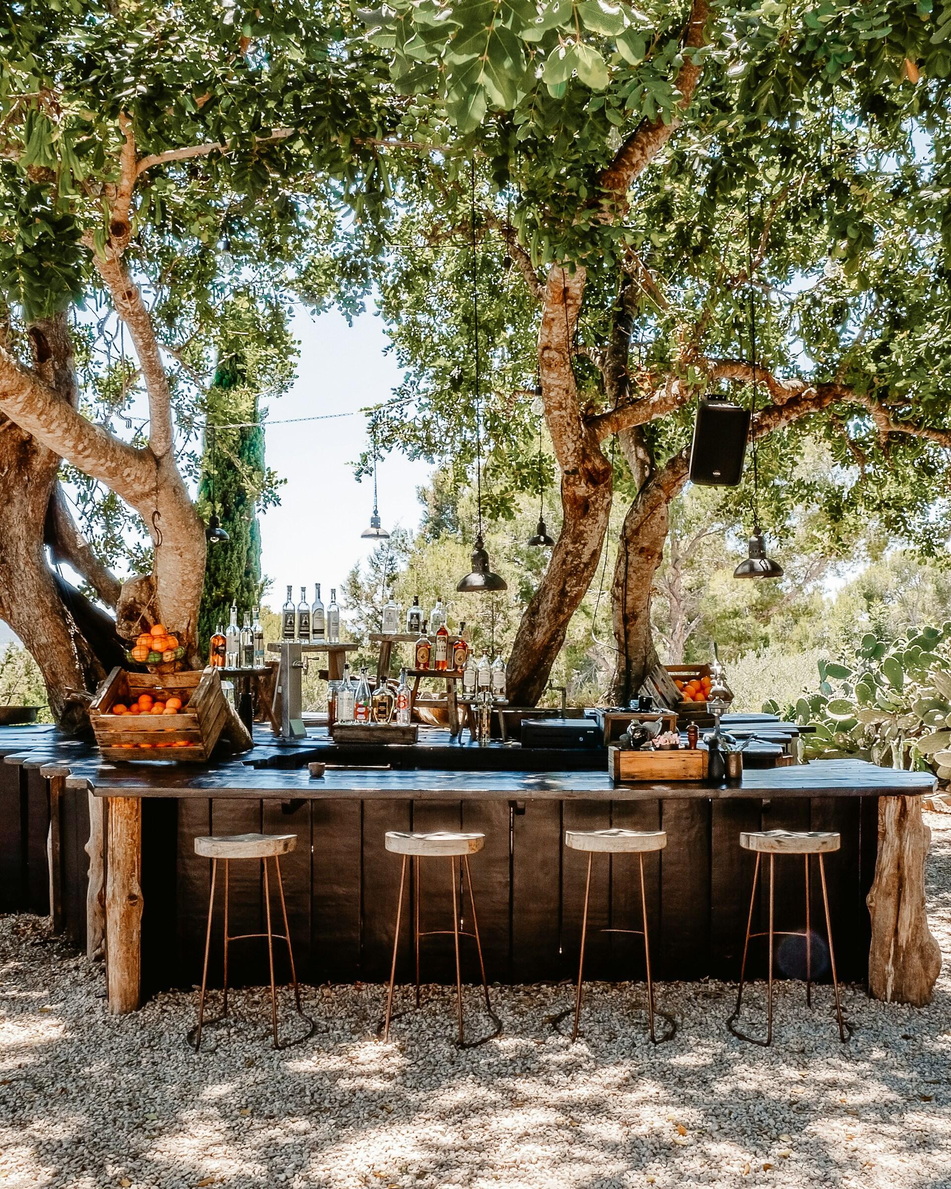 Eine Bar auf Ibiza.