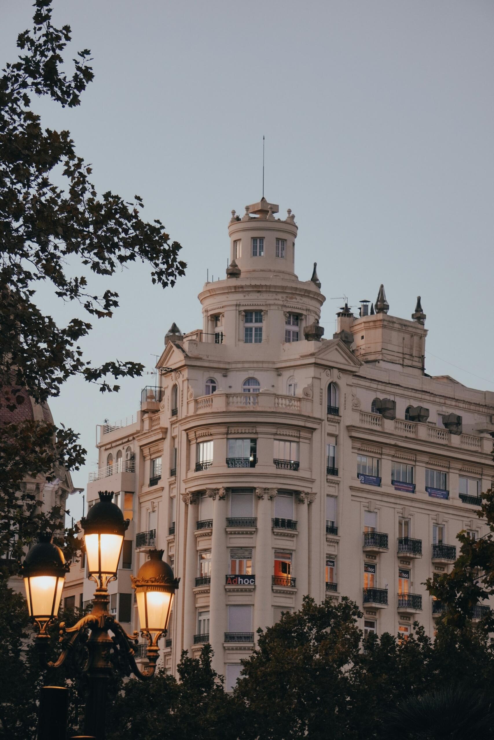 Ein Altstadtgebäude in Valenciaga.