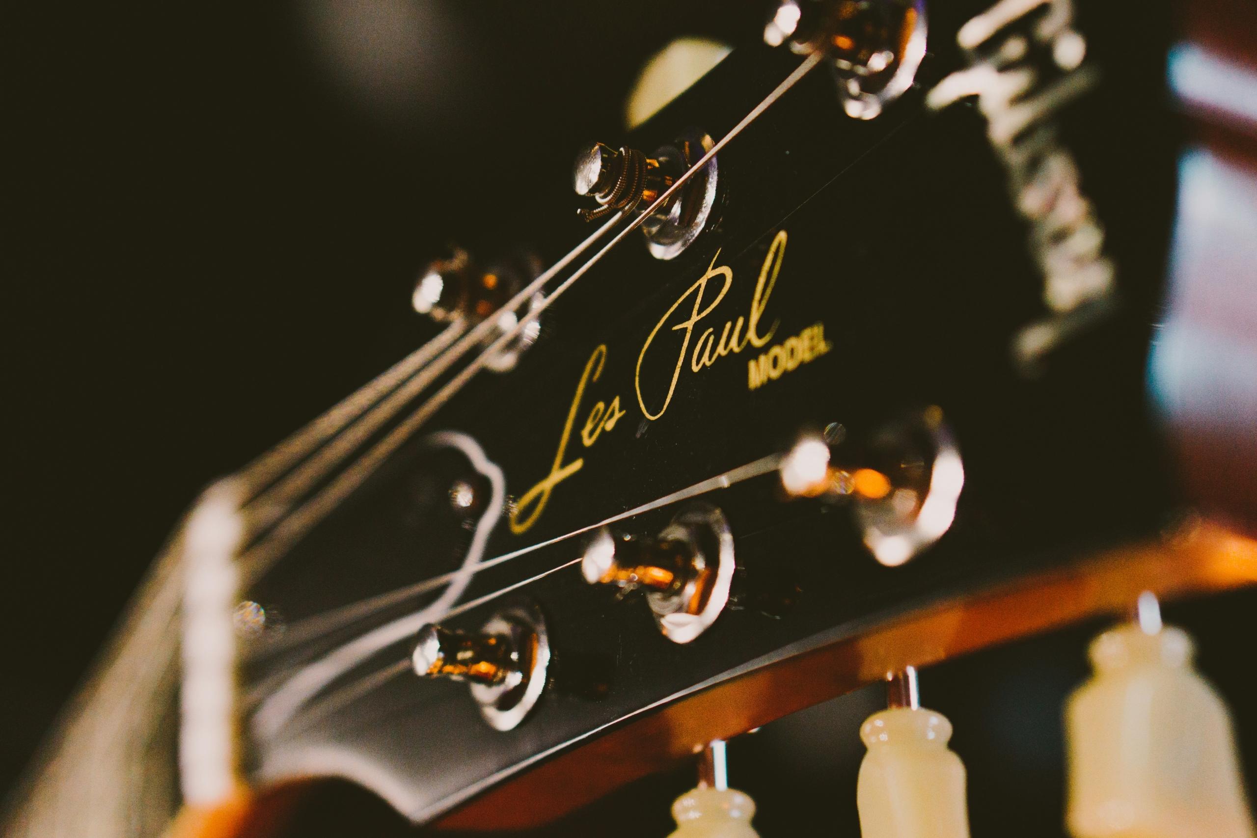 Billede af en guitar
