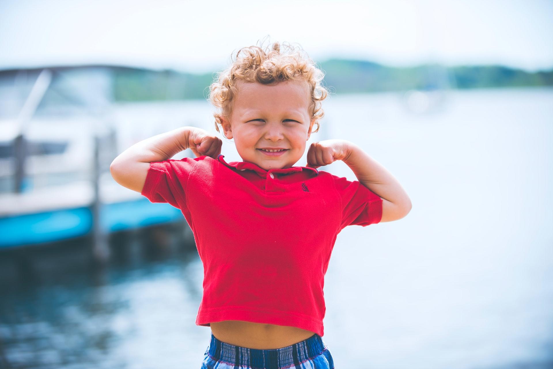glad dreng med growth mindset