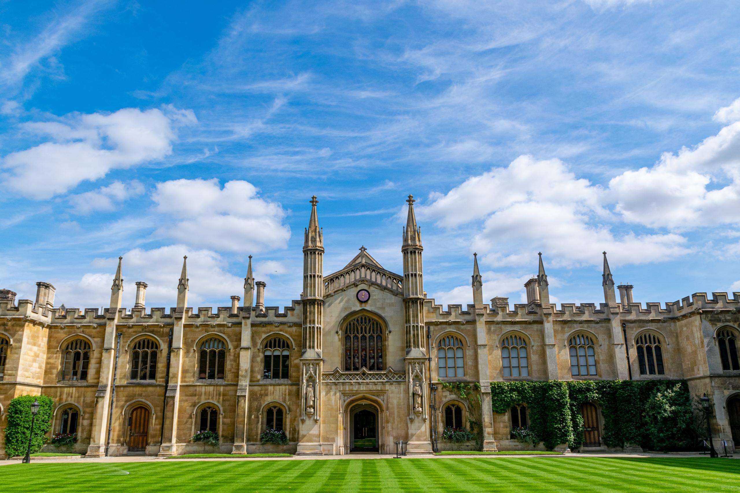 Cambridge universitetet set udefra