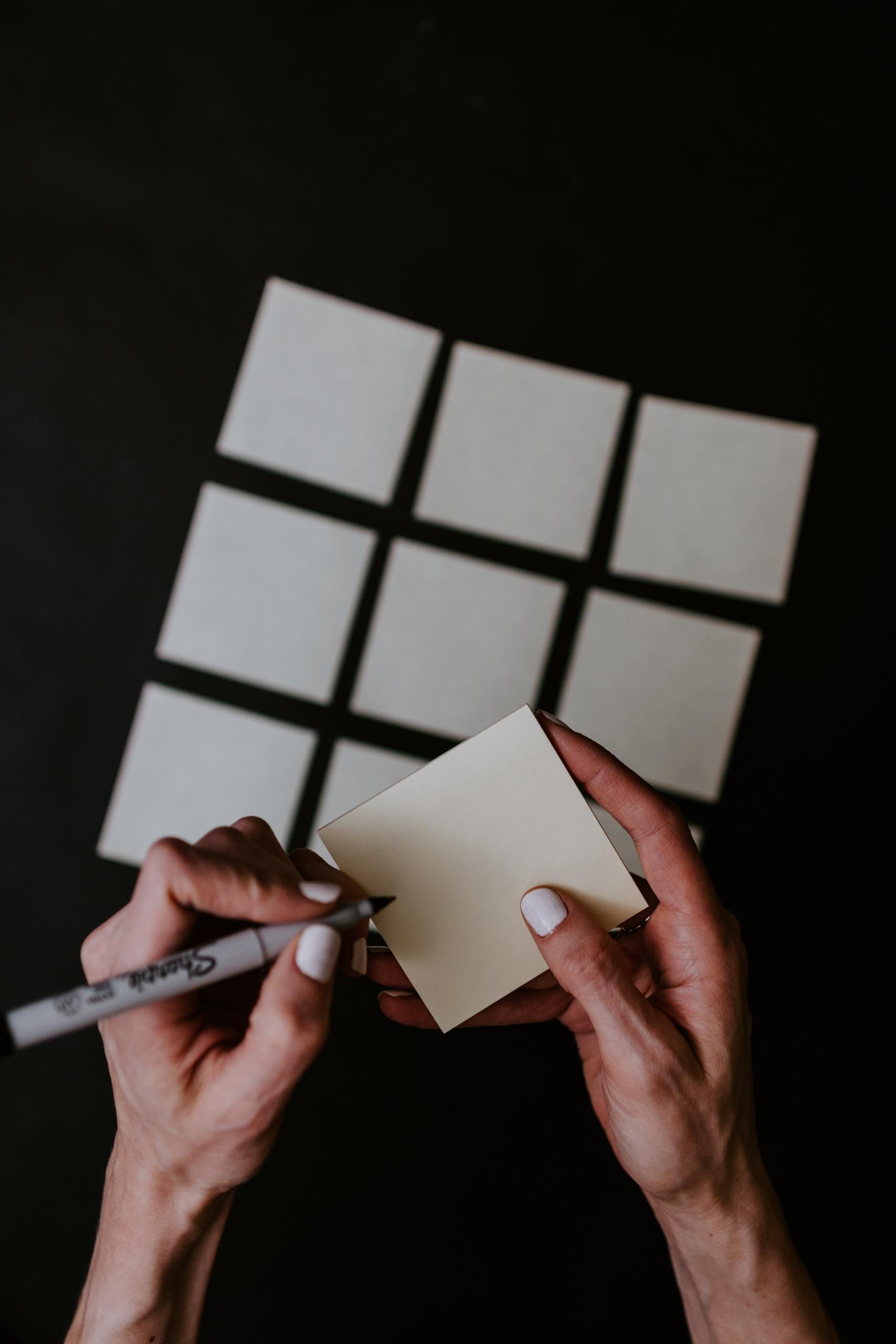 En række blanke flashcards