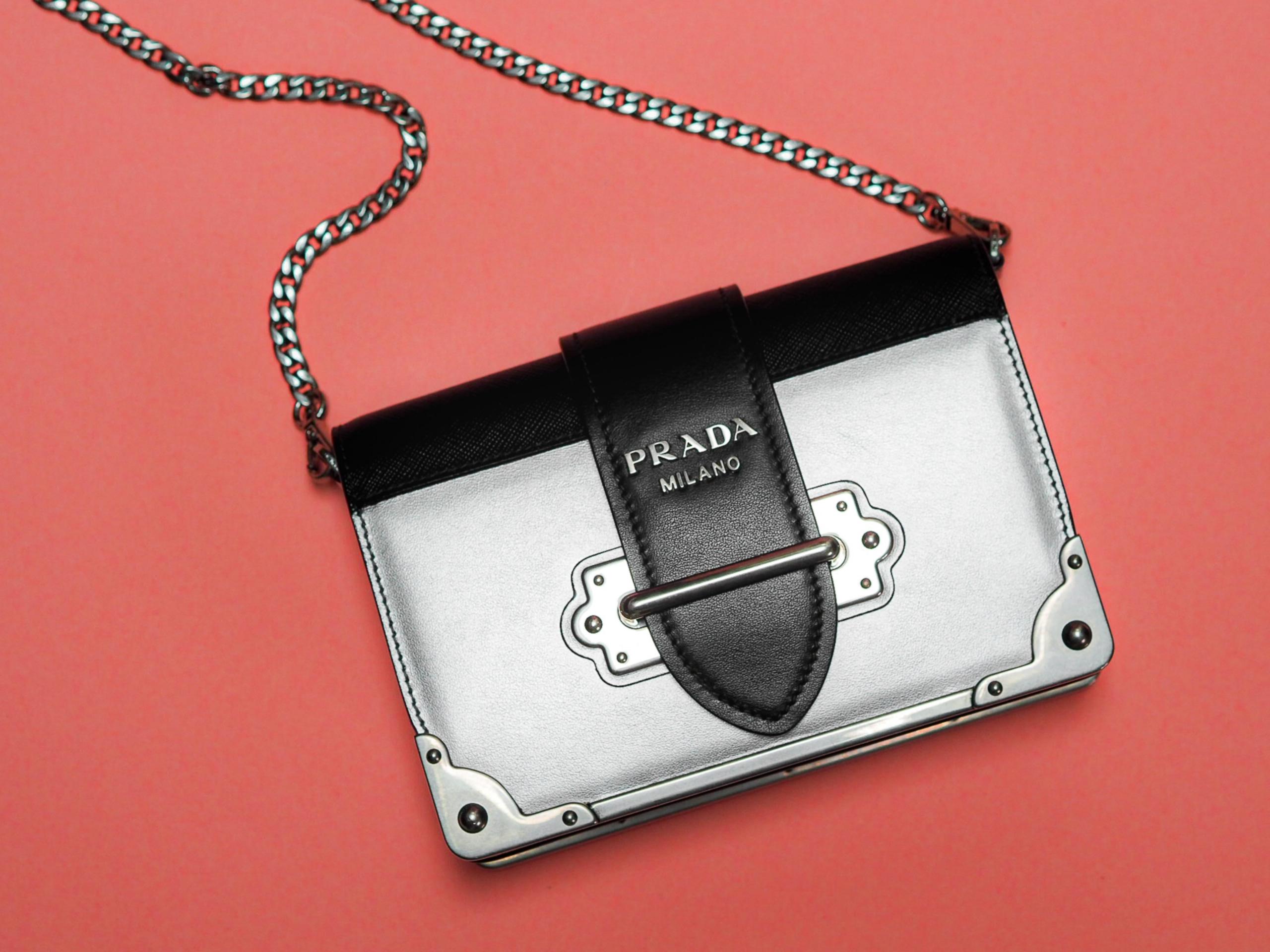 En high fashion prada taske